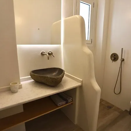 Alsea Seafront In Agia Pelagia Kythera Apartment