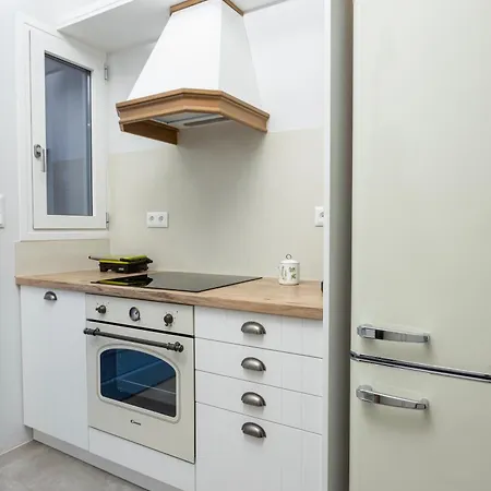 Alsea Seafront In Agia Pelagia Kythera Apartment *