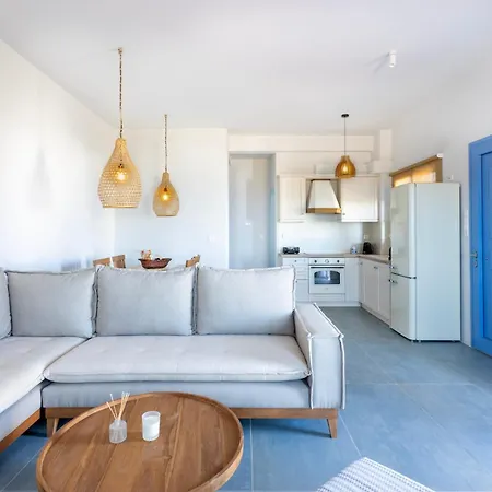 Alsea Seafront In Agia Pelagia Kythera Apartment *