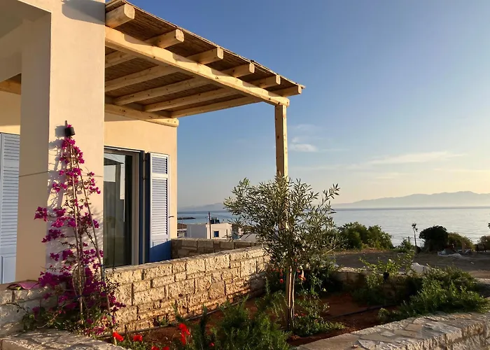 Alsea Seafront In Agia Pelagia Kythera Apartmán