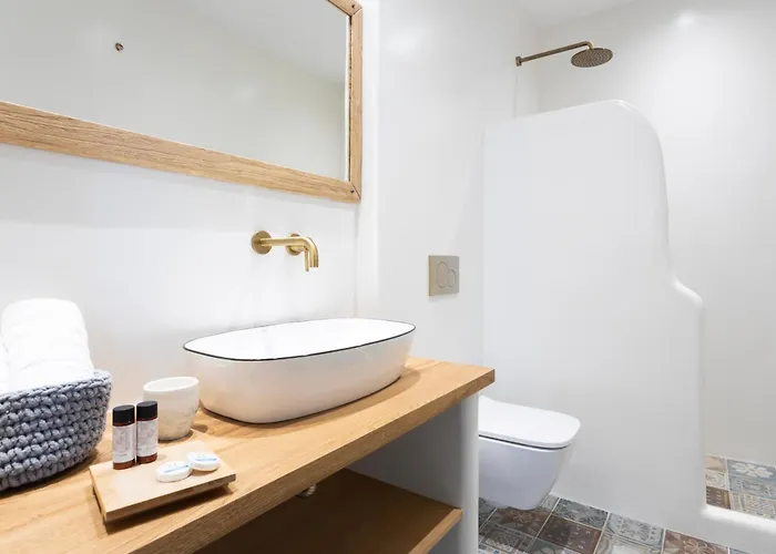 Alsea Seafront In Agia Pelagia Kythera * Agia Pelagia (Kythira)